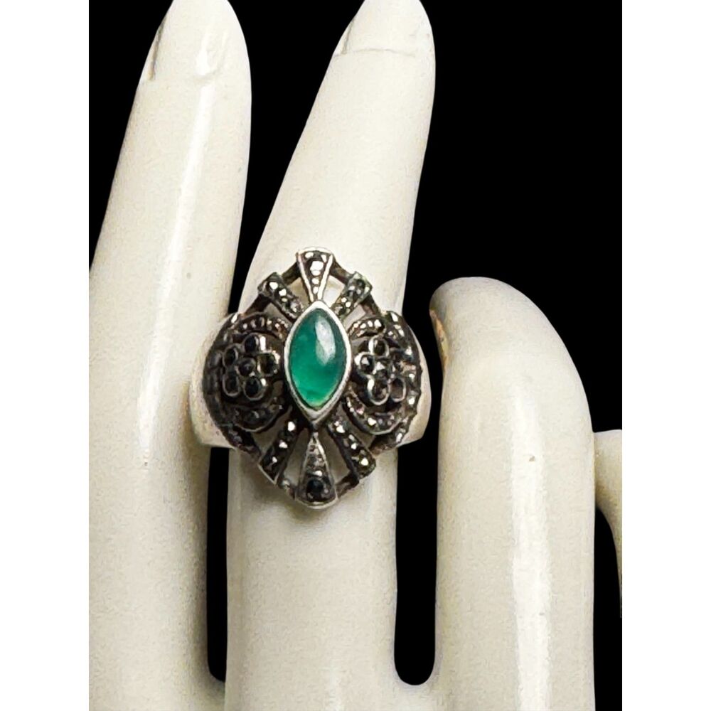 Vintage GORGEOUS ND 925 Sterling Silver Green Chrysoprase & Marcasite Ring Sz 7